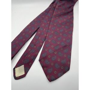 Brooks Brothers Makers Silk Tie Burgundy Paisley Medallion Made in USA Vintage